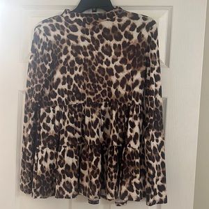 Blouse in cheetah
